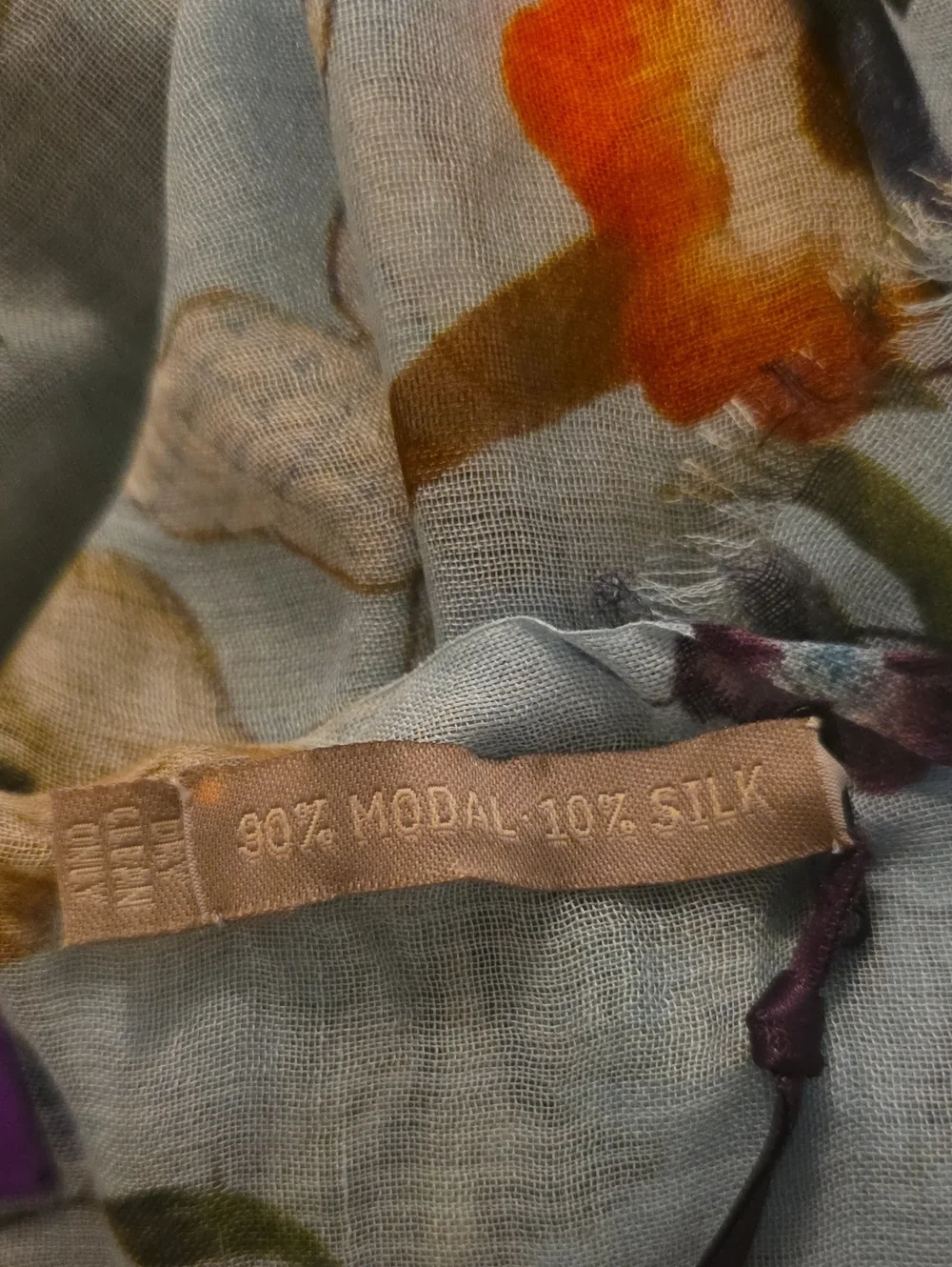 Beautiful Floral Lightweight Scarf / Wrap